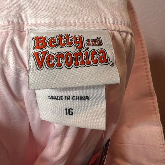 Torrid Betty and Veronica Pleated Skater Skirt new with tags powered pink - Picture 6 of 12